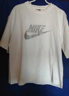 【ナイキ　NIKE】ロゴ　Ｔシャツ