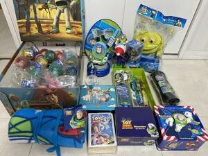K6 コレクター収集品　ディズニー　トイストーリー　ガチャガチャ　玩具　フィギュア　海外購入品　小物類　缶バッチ