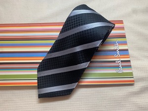 Paul Smith ポールスミスMade in Italy ネクタイ黒シルバーストライプ柄シルク100