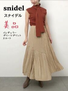 美品　スナイデル　スカート