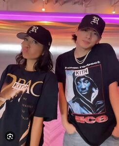 平野紫耀 着 atmos pink RIEHATA atmos pink NEWERA 9 FIFTY LOGO CAP BLACK アトモス リエハタ コラボ キャップ 帽子 黒 新品 送料 無料