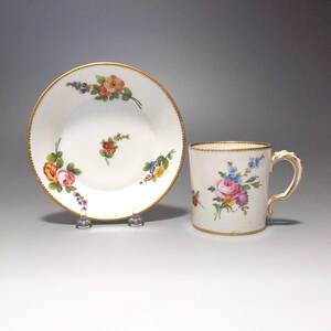 セーブル Sevres 1775-76年 リトロン金彩花絵 カップ＆ソーサー