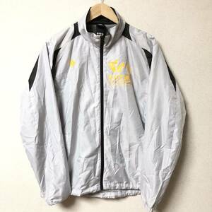 【DESCENTE】デサント スタッフ ジャケット ウインド ブレーカー グレー 黒 メンズ シティマラソン いわて 盛岡 トップス L/Y1964BB