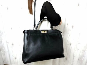 極美品 FENDI フェンディ ピーカブー ハンドバッグ トートバッグ ショルダーバッグ バッグ レザー 黒 2WAY A4収納可 72018Y