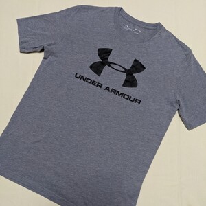 ☆AC77 UNDER ARMOUR アンダーアーマー メンズ SM S M 半袖 Tシャツ カットソー グレー スポーツ ウェア トレーニング フィットネス