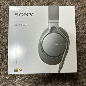 新品未開封 5月から1年間のメーカー保証付 SONY MDR-1AM2 シルバー