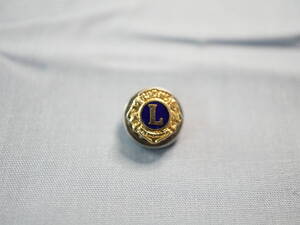 【 即決 】 昭和レトロ　ライオンズクラブ国際協会　会員章　ピンバッジ Lions club　社章 記念品 記章 記念章 メダル バッチ バッジ