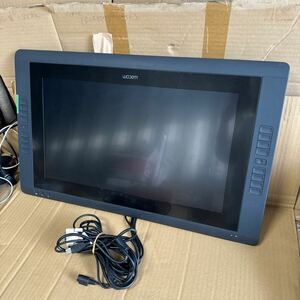 （D-17）【wacom】Cintiq 22 HD DTK-2200 中古液晶ペンタブレット ペンなし