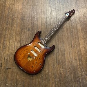 Greco GOII Guitar Body グレコ エレキギター ボディ -c401