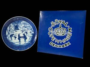 KYF881 ROYAL COPENHAGEN ロイヤルコペンハーゲン YEAR PLATE 1989 直径 18.4cm 箱入り 