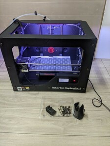 MakerBot Replicator 2Desktop 3D PrinterBuilt in Brooklyn, USA　3Dプリンタージャンク