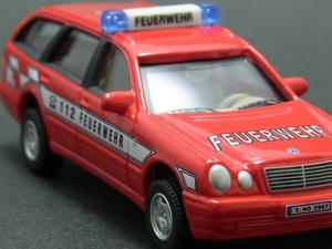 ★★日曜夜★ルース★MERCEDES-BENZ 300T★FEUERWEHR★CARARAMA★HONGWELL★1/72