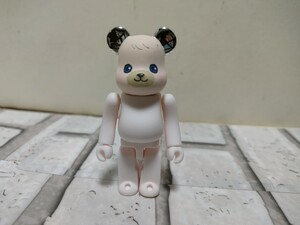 BE@RBRICK　100%　SERIES39　A Bear Cub Ice