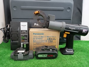 中古品 Panasonic パナソニック 12V 充電 ケーブルカッター EZ3591 + リチウムイオン電池パック・電池アダプタセット EZ9740ST