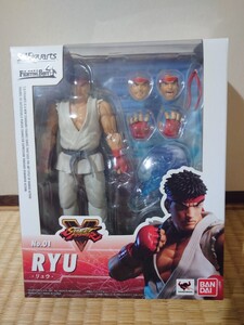 フィギュアーツ　リュウ　ストリートファイター5　開封済　CAPCOM　バンダイ　S.H.Figuarts STREET FIGHTER Ⅴ　RYU Action Figure