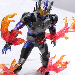 S.H.フィギュアーツ 仮面ライダーアマゾンネオ エフェクト付き S.H.Figuarts バンダイ 仮面ライダーアマゾンズ 