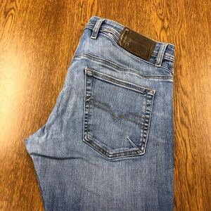 【FF184】USA製 DIESEL W34 L30 色落ち加工 ジーンズ ジーパン デニムパンツ ストレッチ生地 ブランド古着 ディーゼル 送料無料