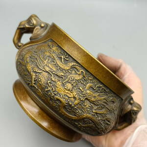 旧藏 中國 明代 宣德年制 銅製 雙龍戲珠象耳香炉 香道具 時代物 中國古美術 極細工 置物 賞物 擺件 中国唐物 BD37