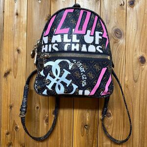 GUESS ＊ ゲス ミニリュック URBAN CHIC LOGO PRINT SMALL BACKPACK リュックサック