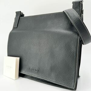 1円 【極美品】 LOEWE ロエベ ショルダーバッグ ロゴ型押し クロスボディ レザー フラップ 斜め掛け可 ブラック 黒 本革 メンズ サコッシュ