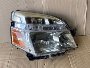 ヴォクシー AZR60G 後期 HID 右ヘッドライト KOITO 28-183【Tc5307】