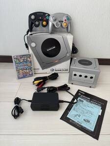 Nintendo GAMECUBE ニンテンドー ゲームキューブ シルバー　マリオパーティーソフト付き