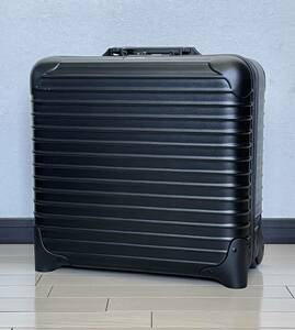 【廃盤稀少・新品未使用】RIMOWA SALSA リモワ サルサ ブラック ビジネストロリー 2輪 851.40【超レア 入手困難品】