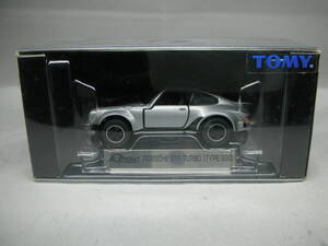 トミカリミテッド製１／６１ ポルシェ９１１ターボ タイプ９３０ シルバー