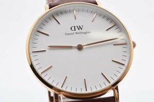 ダニエルウェリントン ラウンド 文字盤ホワイト クォーツ メンズ 腕時計 DanielWellington