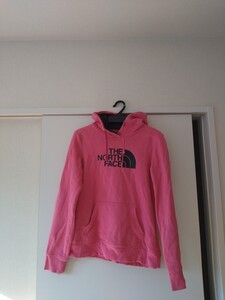 THE NORTH FACE☆ザノースフェイス☆パーカー☆裏起毛☆画像1と2の中間くらいのお色☆スウェット☆フーディ☆海外規格でS