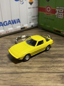 ●◎マツダ サバンナRX-7 SA22C 黄色 キーホルダー ◎●②オリジナル加工品 カーアクセサリー ミニカー ハンドクラフト ハンドメイド