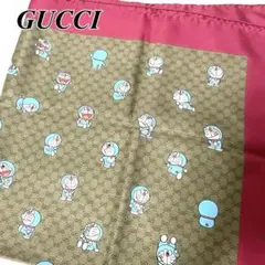 【未使用】GUCCI　シルク　スカーフ　ストール　ドラえもん×グッチ　コラボ