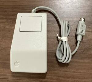 Apple 角マウス ADB Desktop Bus Mouse 台湾製　動作未確認 Macintosh マッキントッシュ