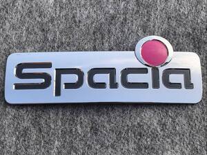 ◆スペーシア◆スマイルバッジ ステッカー◆ピンク◆MK32S／MK42S／MK53S◆リアエンブレム◆シール◆Spacia◆スズキ◆