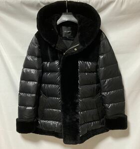 1PIU1UGUALE3：EMMETI WRAP HOODED COAT ラップフードダウンコート　エンメティ　定価290,000+TAX