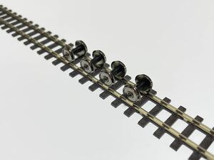 【送料無料】9mm ゲージ　1/80,1/87ナロー用車輪（車輪径約8mm）　8軸セット　　　（I-9）