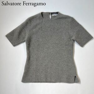 良品 Salvatore Ferragamo サルヴァトーレフェラガモ ニット セーター 半袖 カシミヤ クルーネック プルオーバー ライトグレー レディース