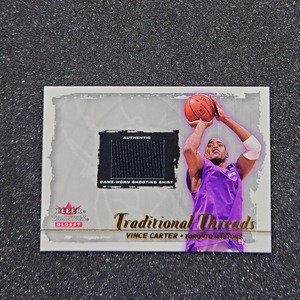 ◆【Glossy】Vince Carter 2000-01 Fleer Tradition Glossy Traditional Threads　◇検索：ヴィンス・カーター ビンス Game-Worn