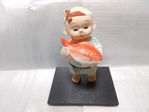 博多人形　魚屋　子供と鯛　一心太助　めで鯛　祝い事　縁起物　ビスクドール　陶器人形