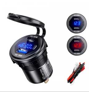 送料無料☆新品12v24v汎用USBチャージャー☆PD3.0×2口☆電圧計付き、最大45w急速充電☆新品ホールソー付き！赤文字ver.