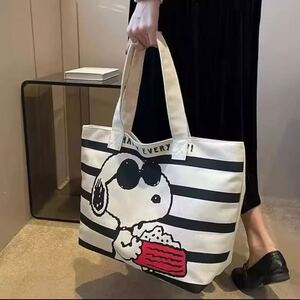 SNOOPY　スヌーピー　ポータブルショルダーバック　トートバッグ キャンバス バッグ ショルダーバッグ ポータブルショルダーバック