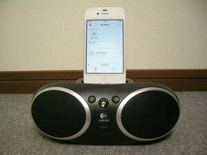 ロジクール　S135i　iPOD／IPHONE　ポータブルスピーカー　古いiPhoneの活用にも　(iPhoneは付属しません)　古いのでジャンクで(8060d)