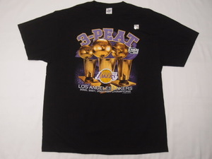 ◆古着卸USA■DELTA☆Tシャツ★★★XL　NBA FINAL 2002　LAKERS　デッドストック　 アメリカ直輸入　SALE お見逃しなく!