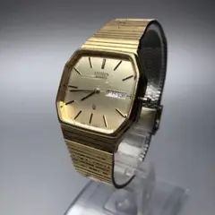 D454　シチズン CITIZEN　4-211367　ゴールド　腕時計