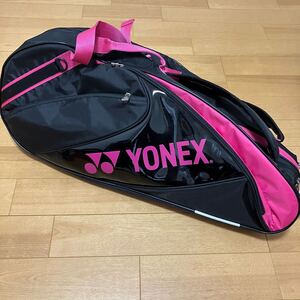 TA■ YONEX ヨネックス ラケットバッグ ブラック×ピンク ポケット多数 持ち手付 スポーツ スポーツ用品 テニス バドミントン バッグ 部活