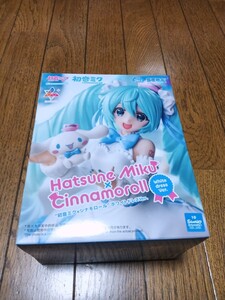 在庫2 定形外送料660円 初音ミク×シナモロール ホワイトドレスVer. フィギュア 新品未開封 同梱可能