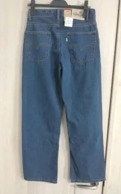 新品　Levi