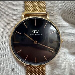 09th ダニエルウェリントン Daniel Wellington 腕時計 ゴールド b32r14