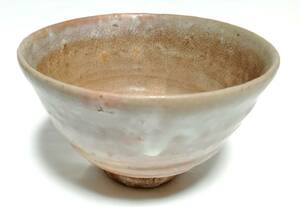 萩焼　茶碗①　井戸形　中古品　景色の「目跡」あり