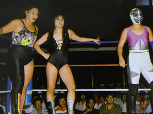 週刊プロレス1990年9月18日号　ジャパン女子プロレス長野大会　デビル雅美、山崎五紀、スコルピオン、尾崎魔弓、風間ルミ、ハーレー斎藤、